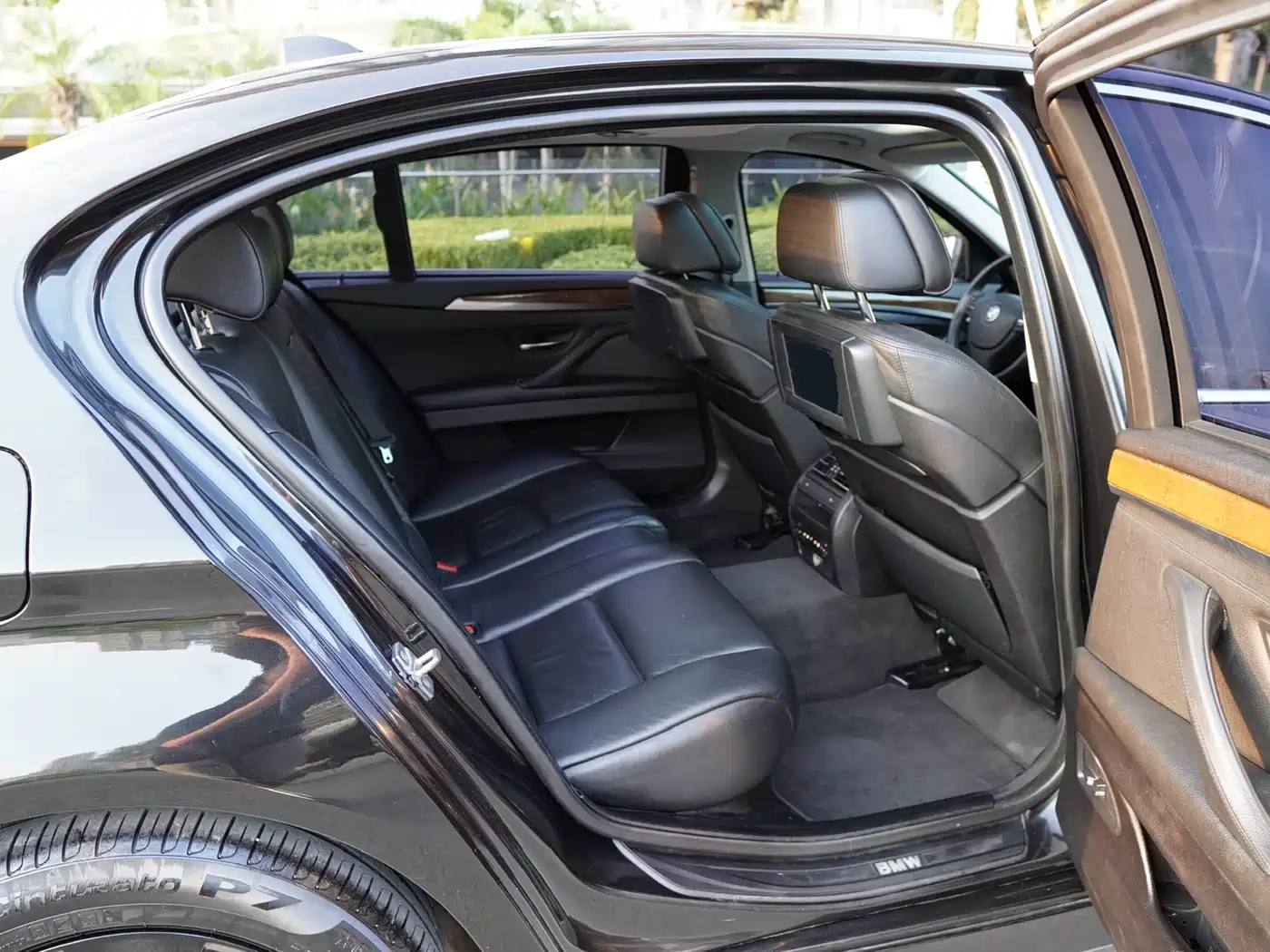 BMW 5 Series 2011 528Li Luxury фото 13
