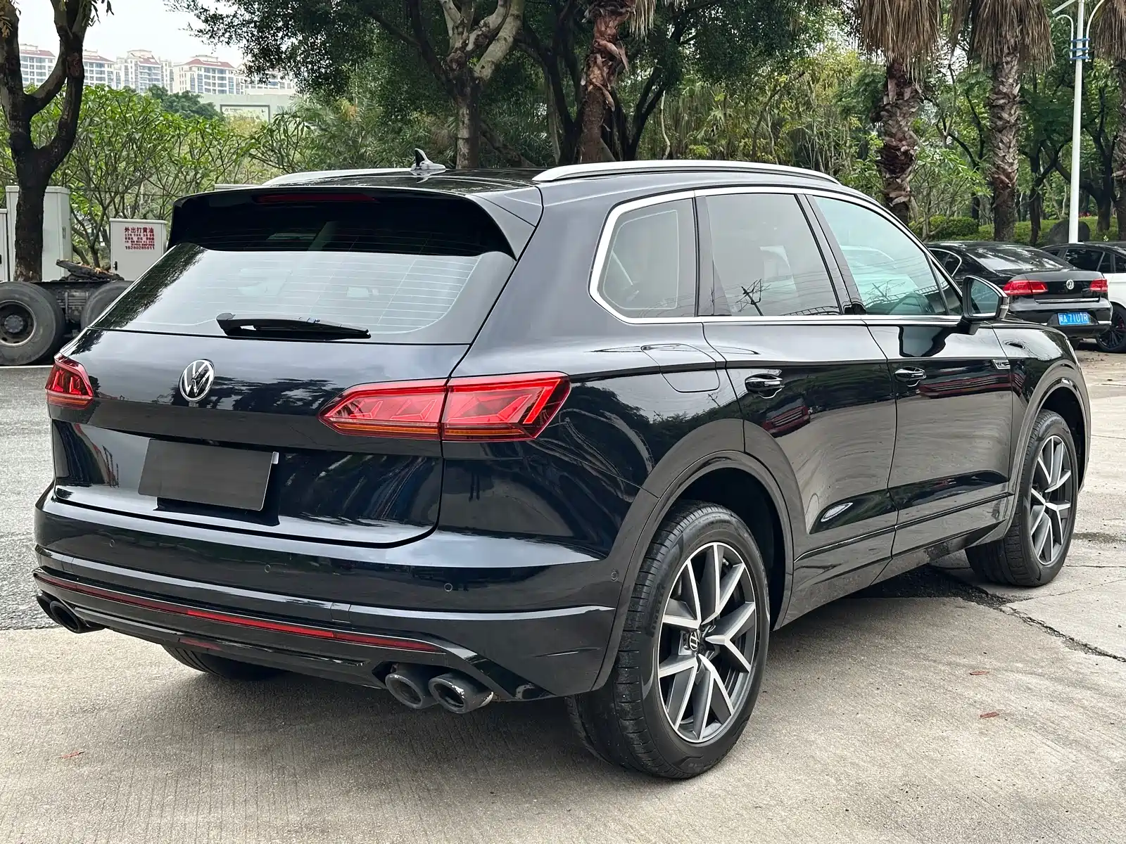 Фото 7 - Volkswagen Touareg