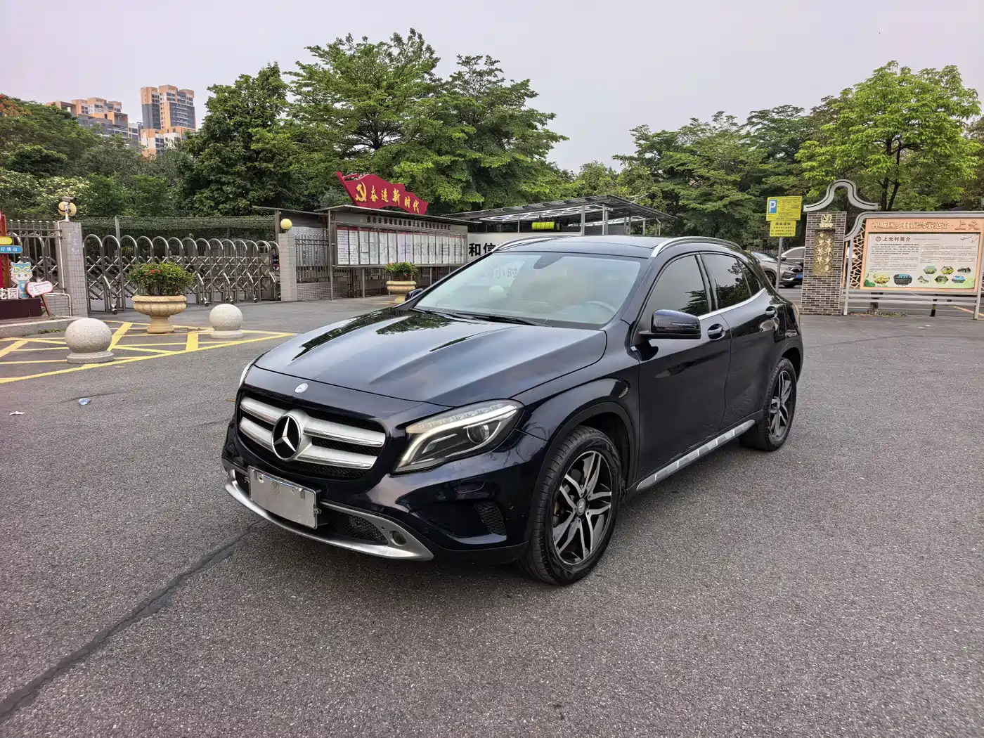 Mercedes-Benz GLA 2016 GLA 220 4MATIC Fashion