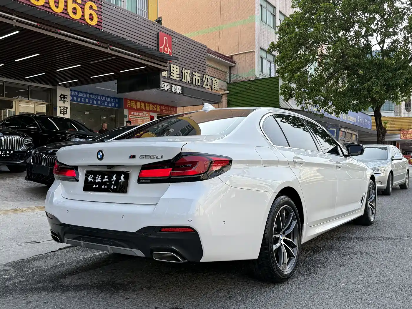 BMW 5 Series 2022 525Li M Sport Package фото 6