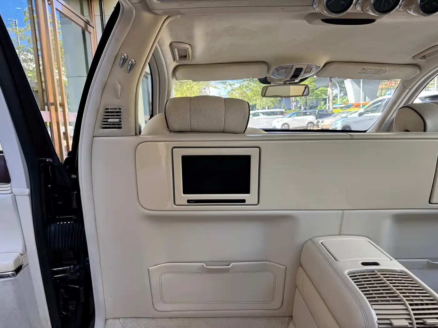 Maybach Maybach 2012 2007 Model 6.0T 62 S
