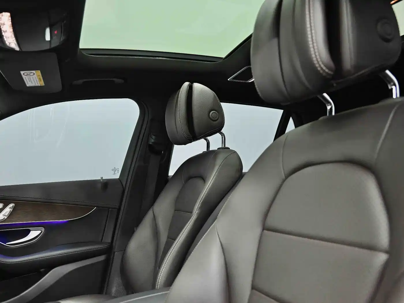 Mercedes-Benz GLC 2022 Model GLC 260 L 4MATIC Luxury Edition фото 9