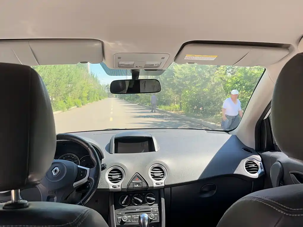 Renault Koleos (Import) 2015 2014 Facelift 2.0L 2WD Smart Edition