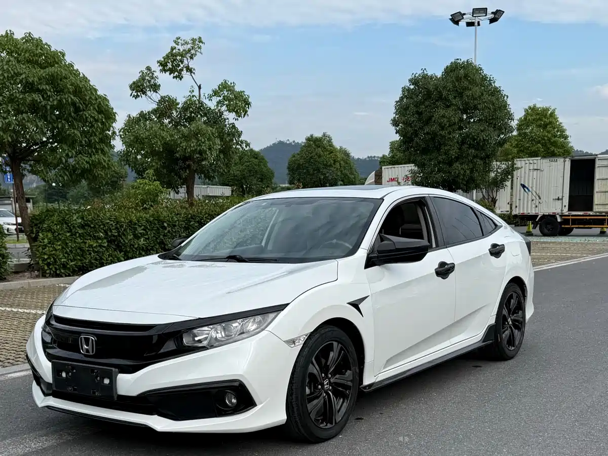 Honda Civic 2019 220TURBO CVT Randong Edition China VI