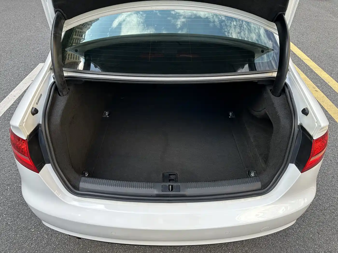 Audi A4L 2016 35 TFSI Automatic Comfort фото 23
