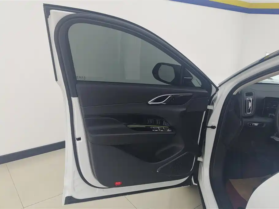 Hongqi HONGQI HS3 PHEV