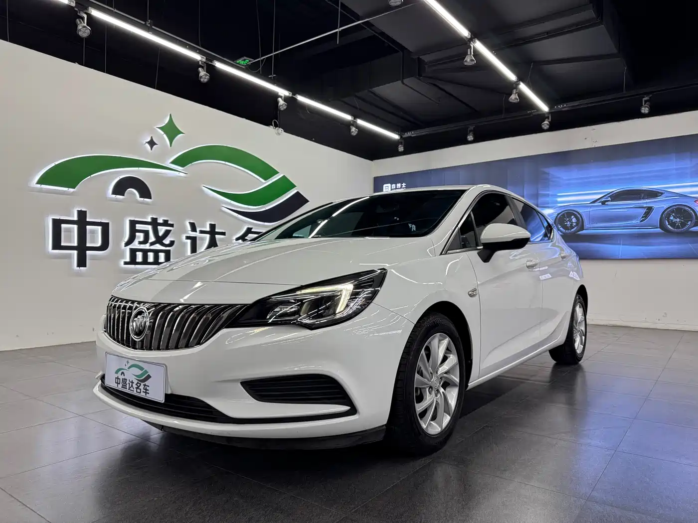 Buick Verano 2016 Hatchback 15S Automatic Leading