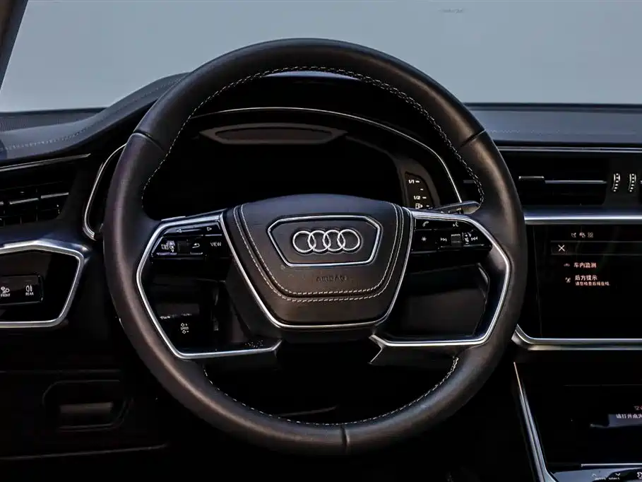 AUDI A7L