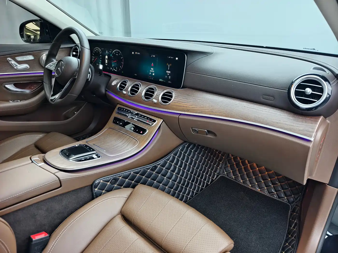 MERCEDES-BENZ E CLASS