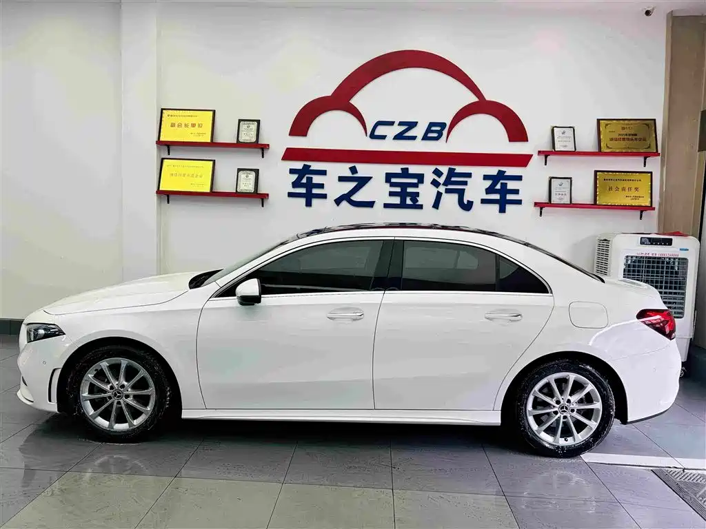 MERCEDES-BENZ CLASS A