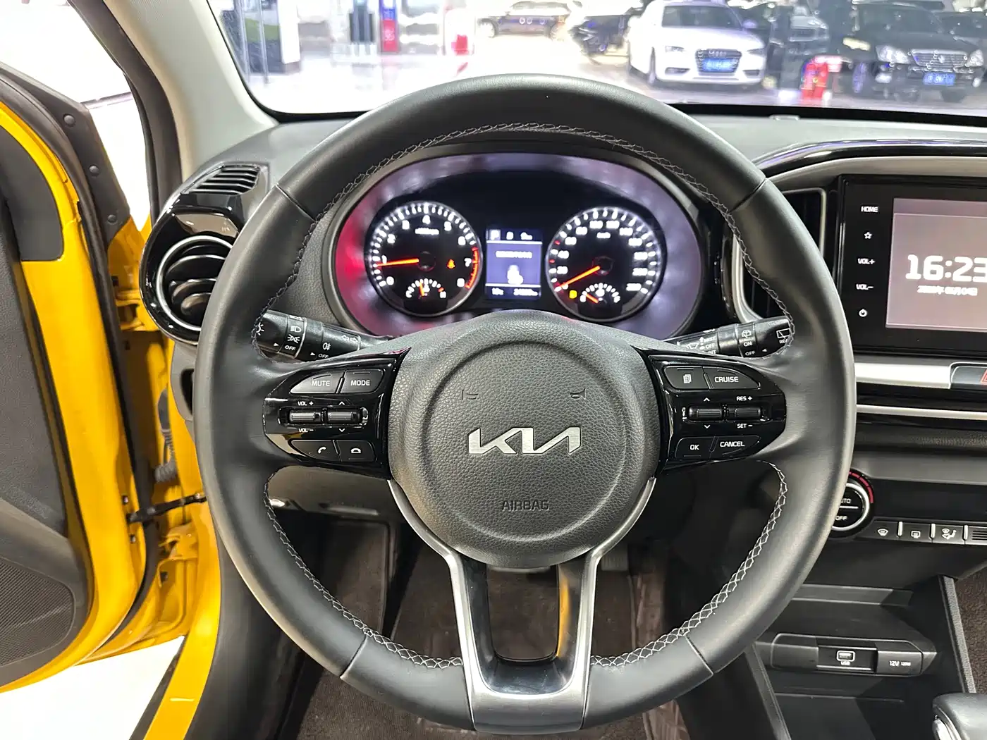 Kia KX1 2021 1.4L CVT Sunroof Version фото 8