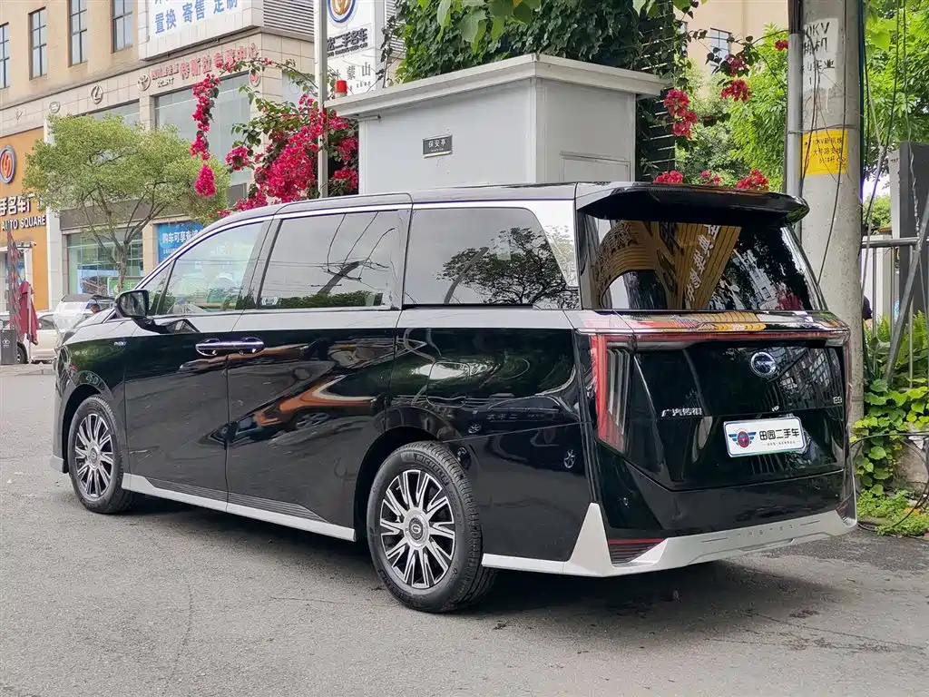 GAC Trumpchi Trumpchi E9 2025 Model E9 Super Fast Charging Premium фото 4