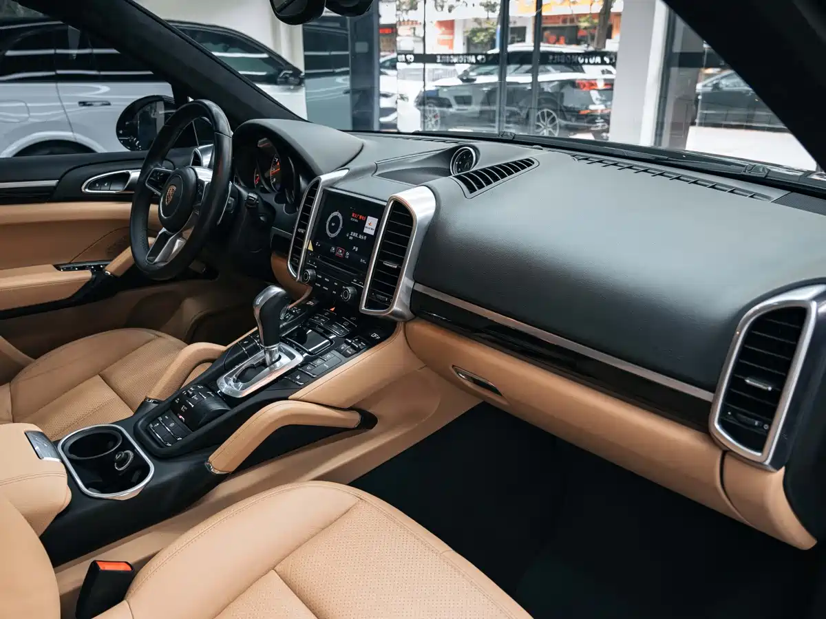 Porsche Cayenne 2016 Cayenne 3.0T фото 17
