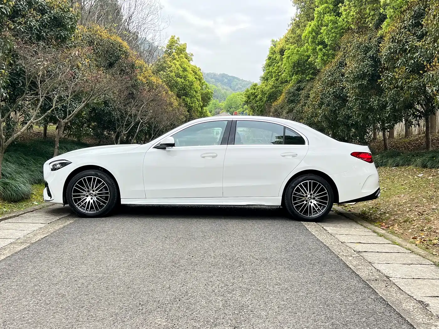 Mercedes-Benz C-Class 2026 C 260 L Sport фото 3