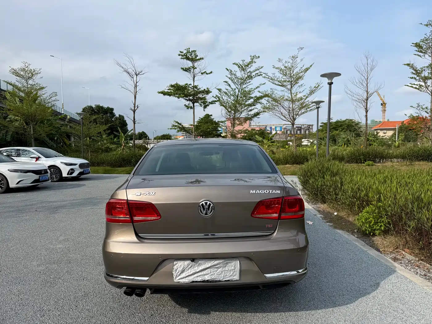 Volkswagen Magotan 2015 2.0TSI Luxury фото 5