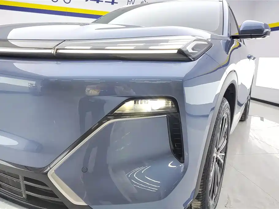 Geely Galaxy Galaxy Starship 7 EM-i 2025 120km Navigation Edition фото 5