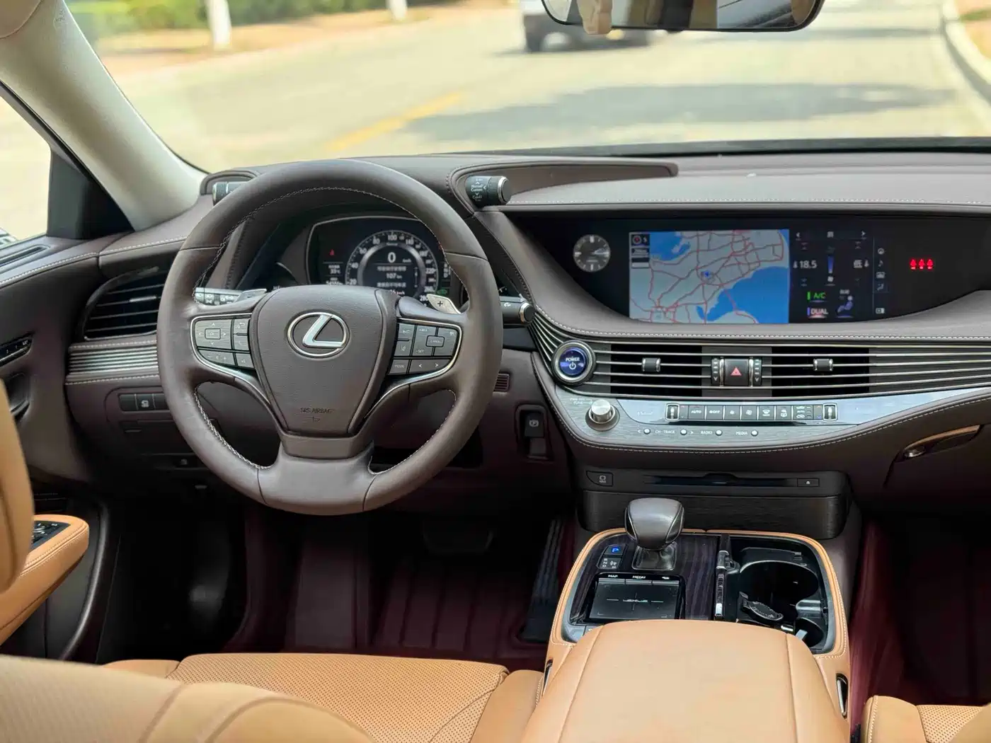 LEXUS LS