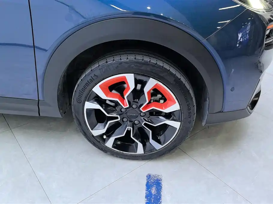 Lynk & Co 06 2020 1.5T Halo фото 6