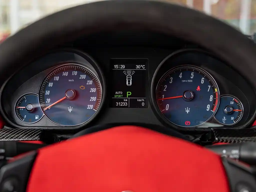 Photo 12 - Maserati GranTurismo