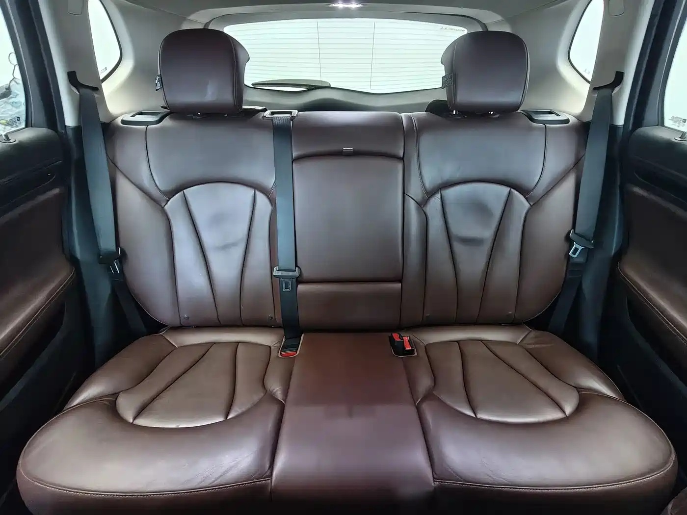 Фото 15 - Buick Envision Plus