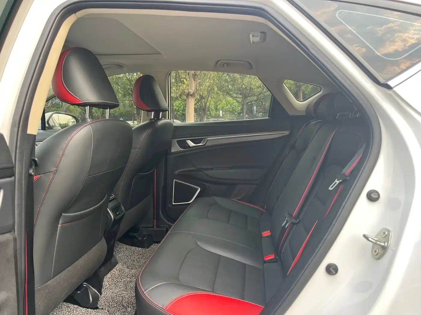 GEELY AUTOMOBILE EMGRAND GS