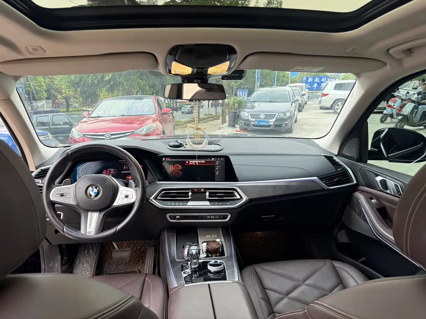 BMW X5 2023 xDrive 30Li M Sport Package фото 6