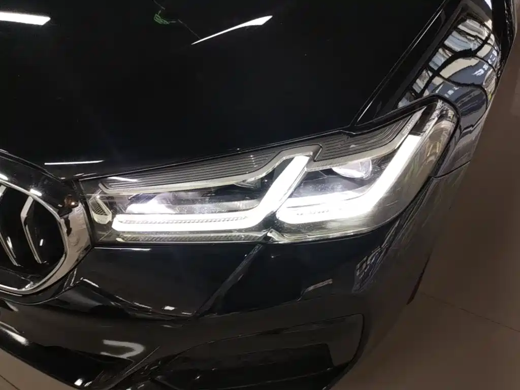 BMW 5 Series 2022 Model Second Facelift 530Li Leading M Sport Package фото 24