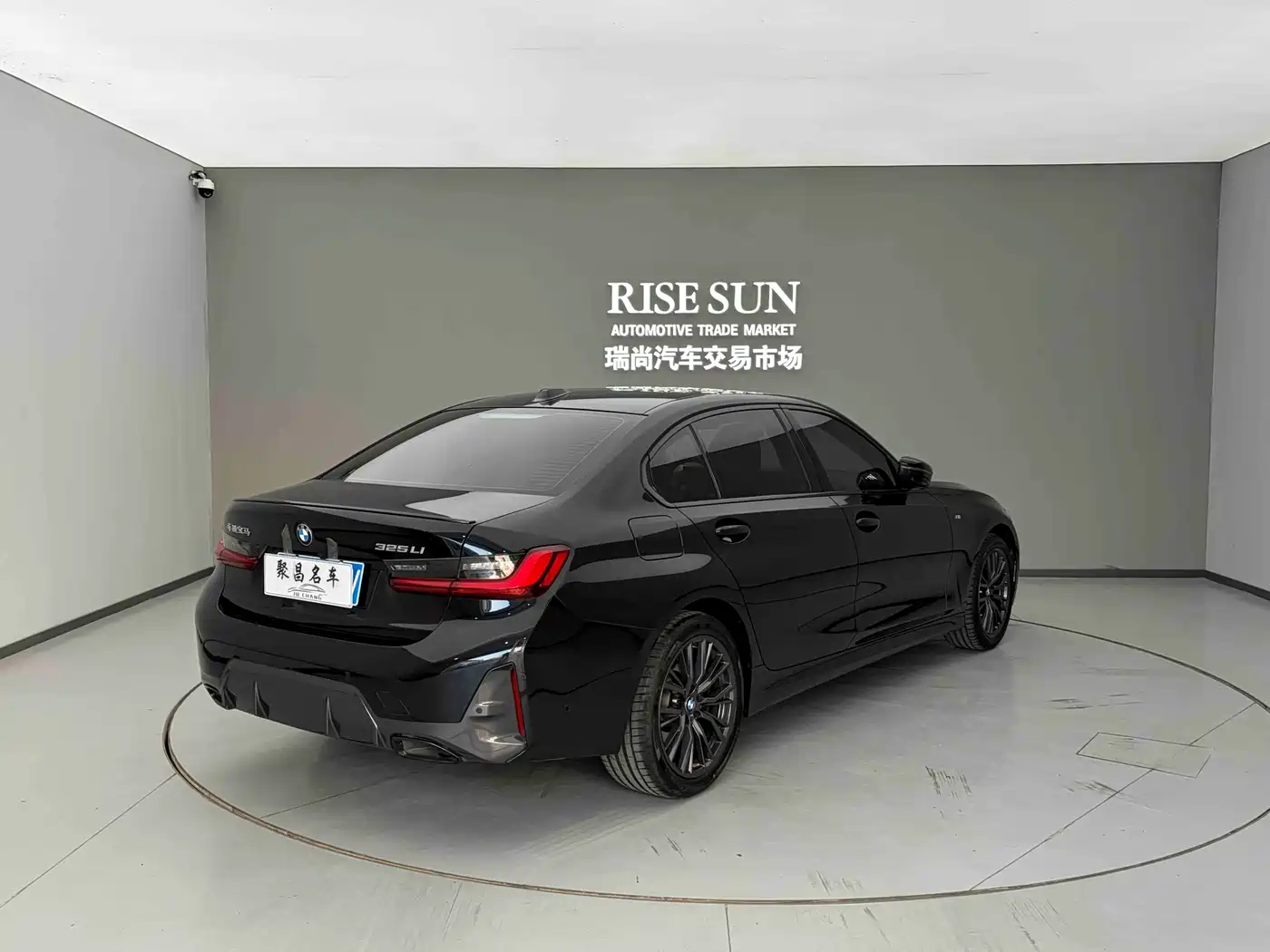 BMW 3 Series 2024 325Li M Sport Shadowline Package фото 12