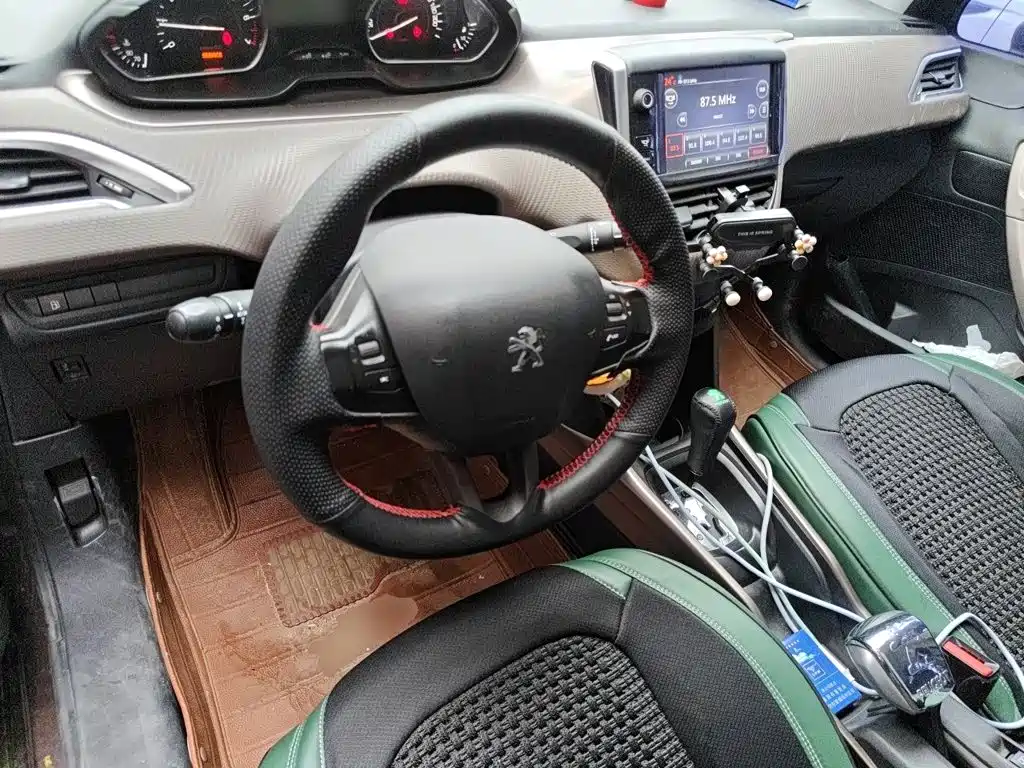 Peugeot 2008 2014 2014 1.6L Automatic Fashion Edition