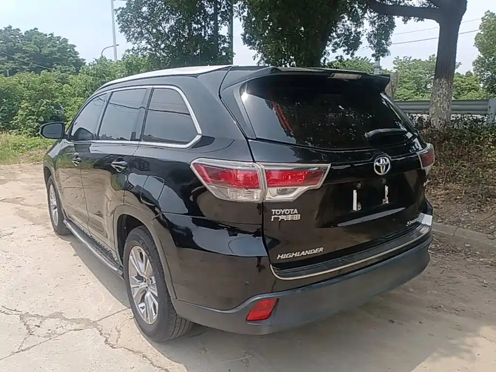 Фото 5 - Toyota Highlander