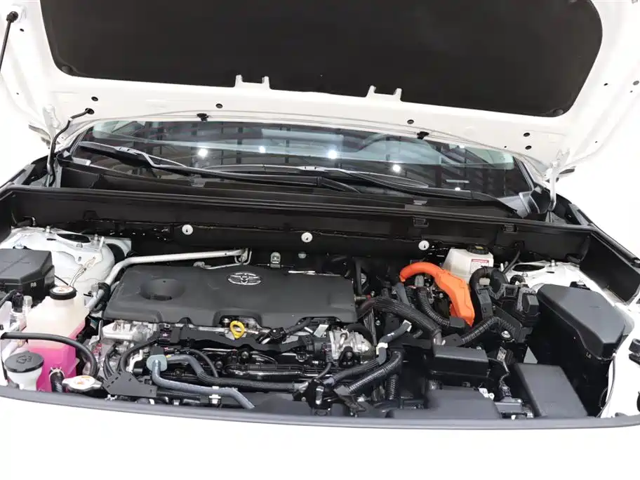 Toyota Wildlander 2023 Hybrid 2.5L E-CVT AWD Premium Edition фото 19