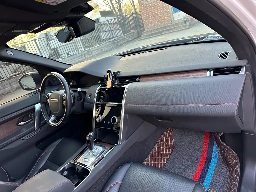 Land Rover Discovery Sport 2020 249PS R-Dynamic Performance Tech 7-seater фото 17