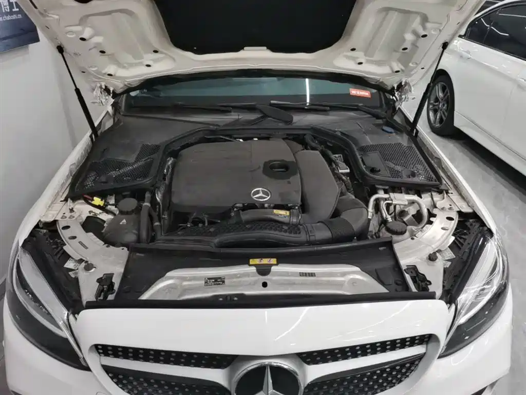 MERCEDES-BENZ CLASS C