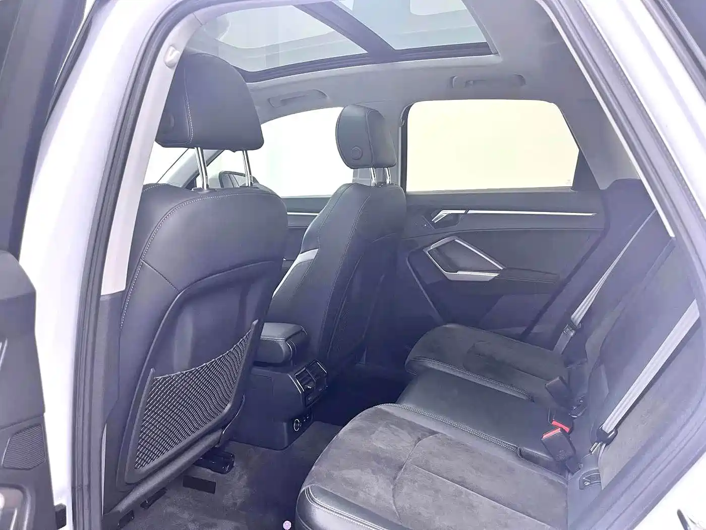 Фото 6 - Audi Q3