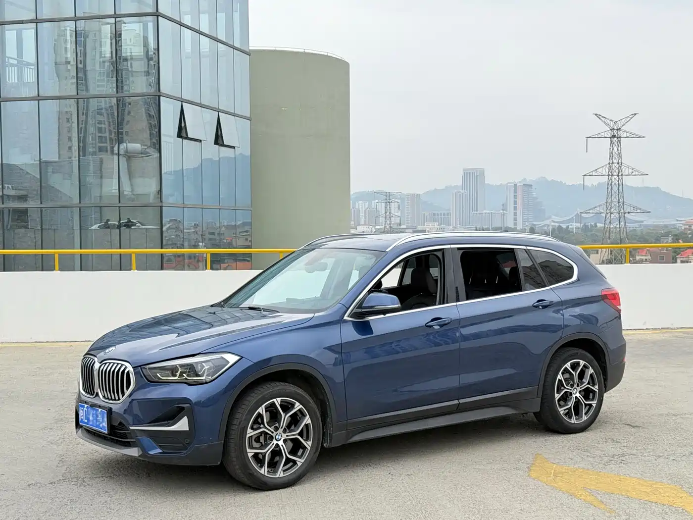 BMW X1 2022 sDrive25Li Leading