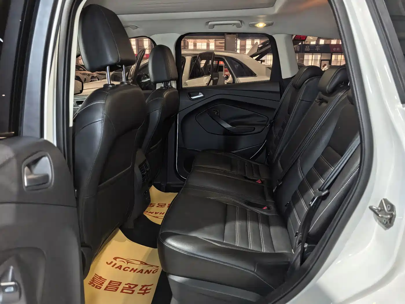 Ford Kuga 2019 2018 EcoBoost 245 AWD Luxury Wing