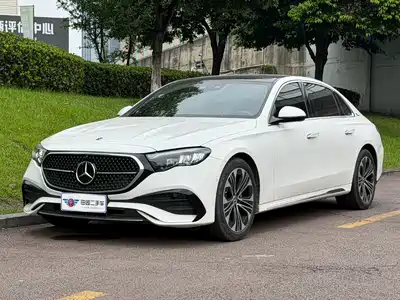 Mercedes-Benz E