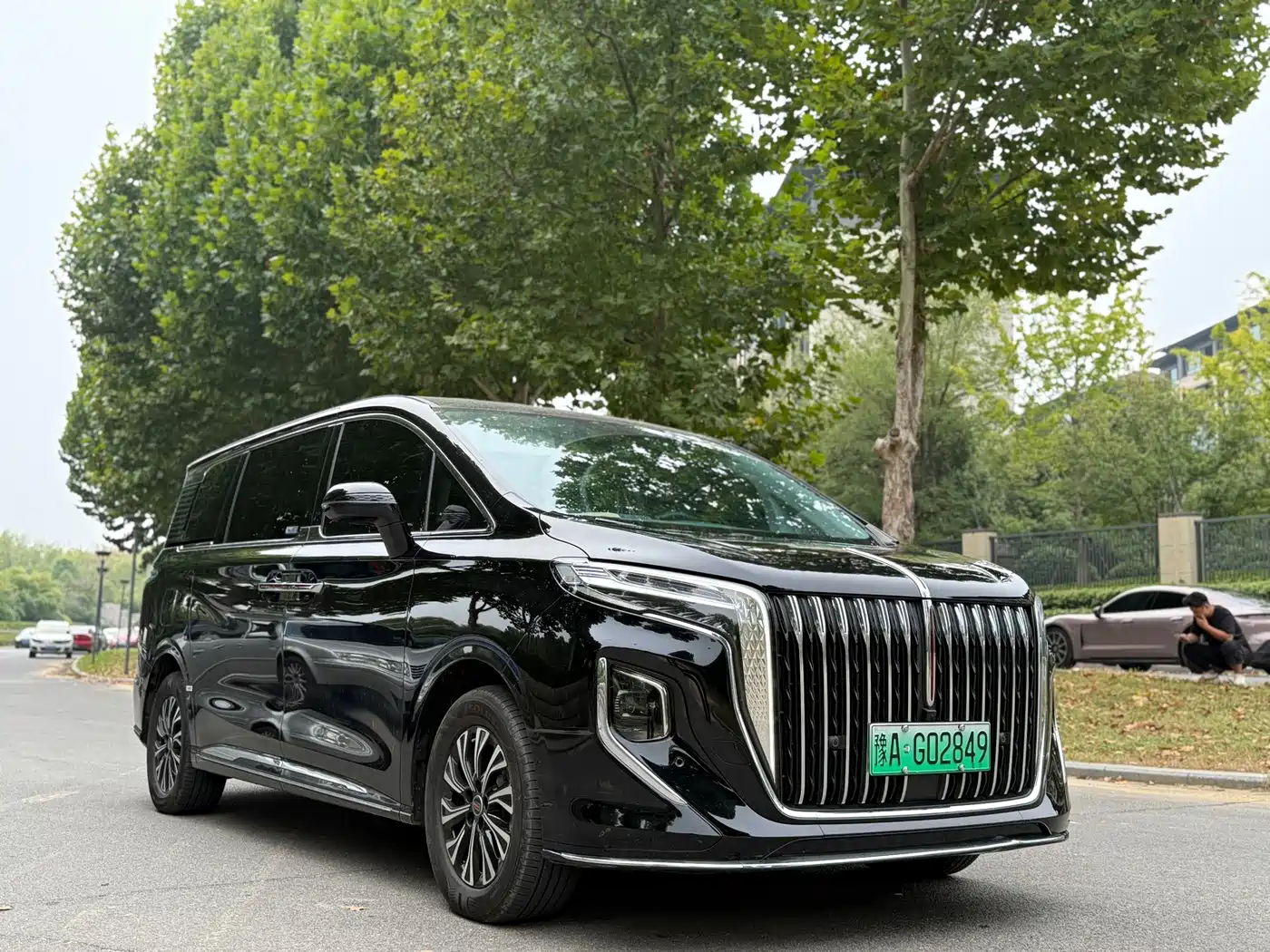 2025 Hongqi HQ9 PHEV