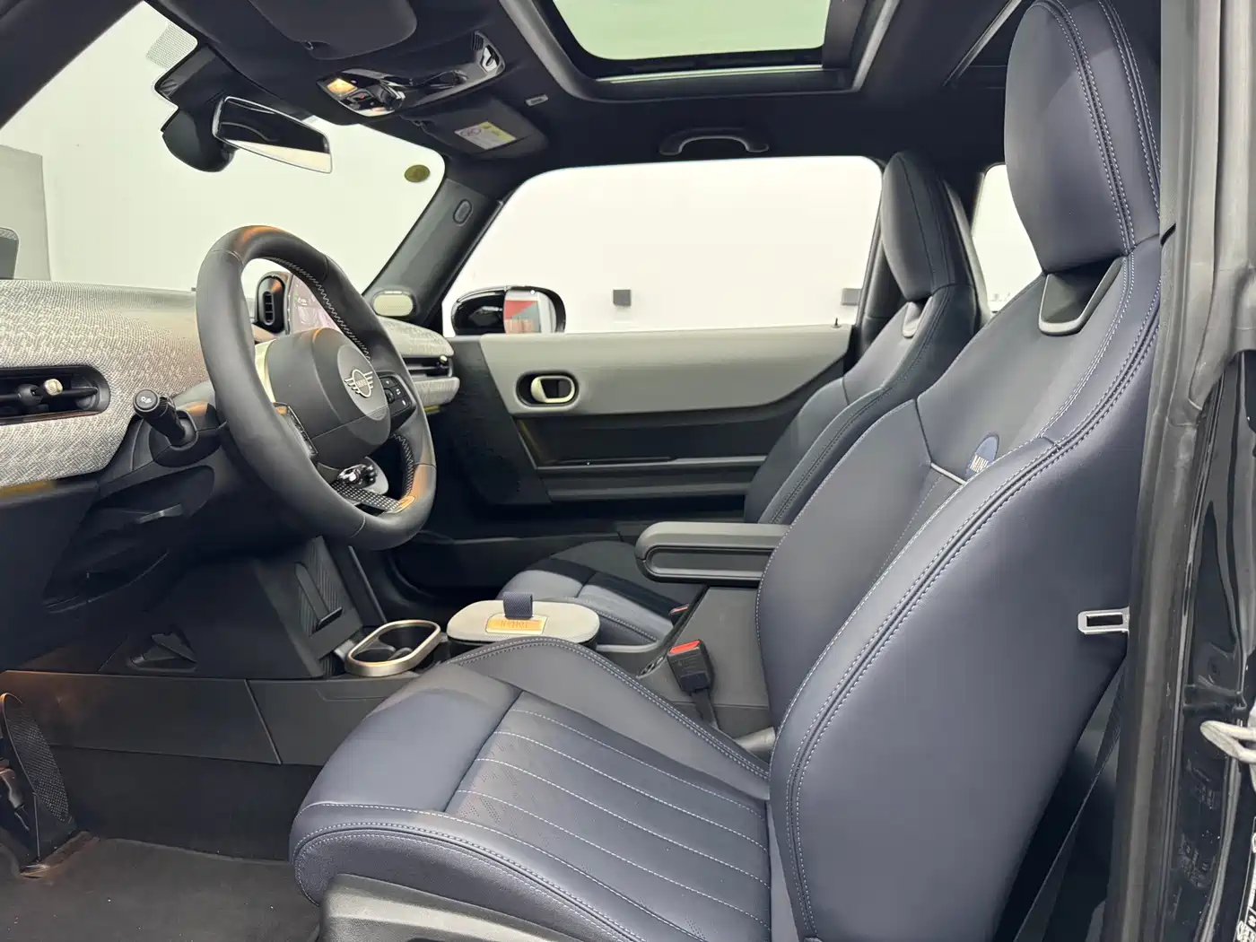 MINI MINI 2025 2025 2.0T COOPER S Artist