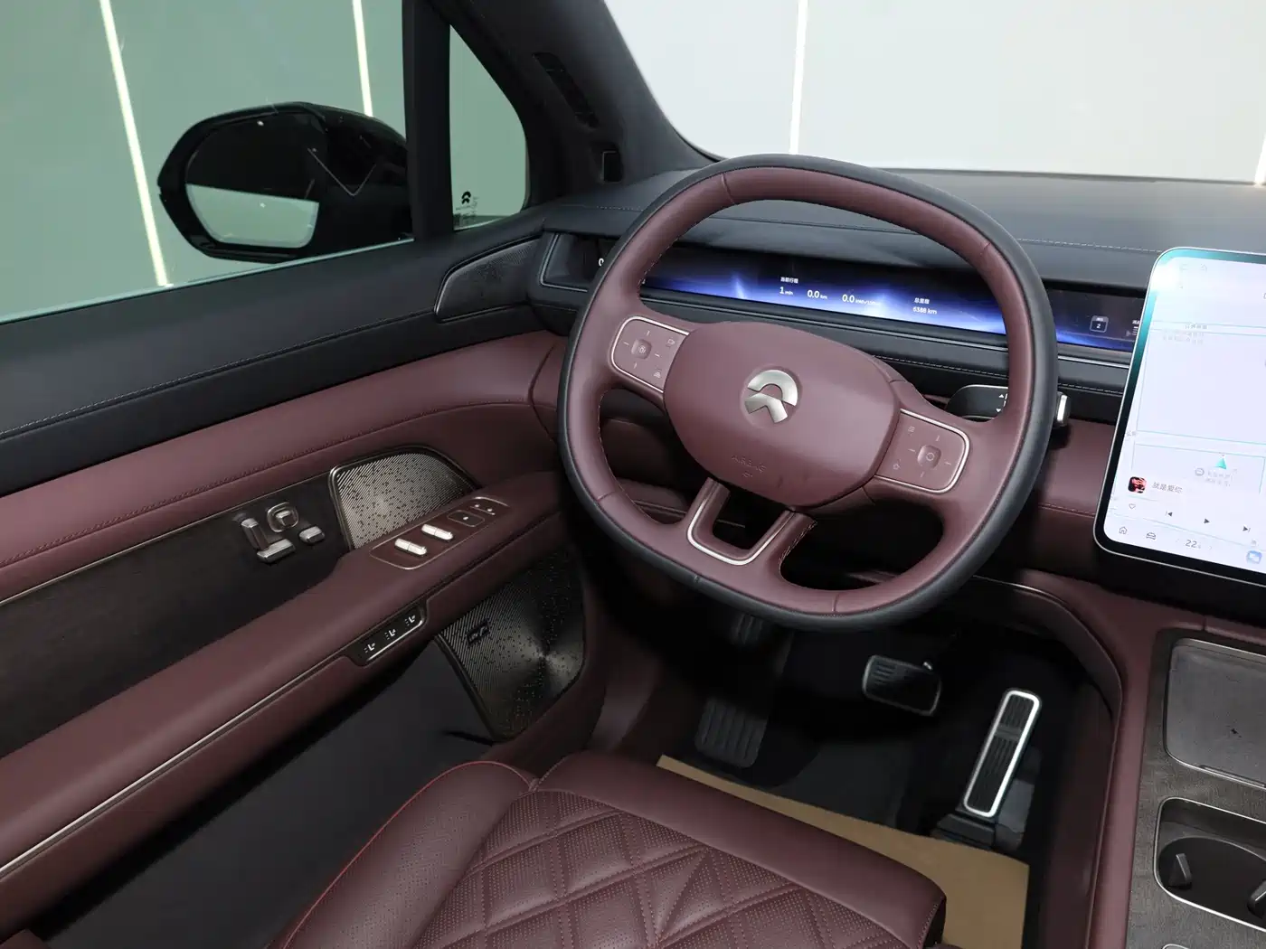 NIO ES8 2026 2025 Base Model 7-Seater