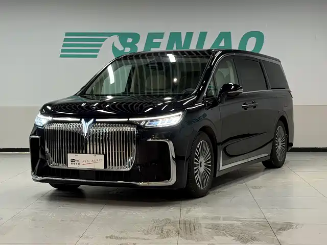 Voyah Dreamer PHEV, полный привод, флагман Kunpeng