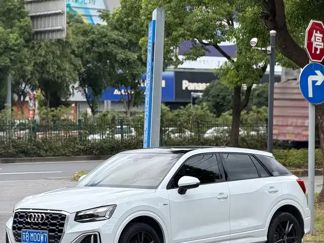  Audi Audi Q2L 2022 35 TFSI Progressive Dynamic