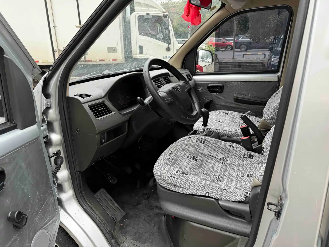 Wuling Motors Wuling Rongguang S 2024 2023 1.5L Base 5/7 Seater