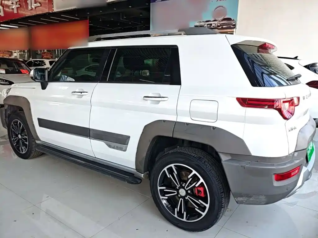 BAIC ORV Beijing Offroad BJ20 2017 2016 1.5T CVT Luxury