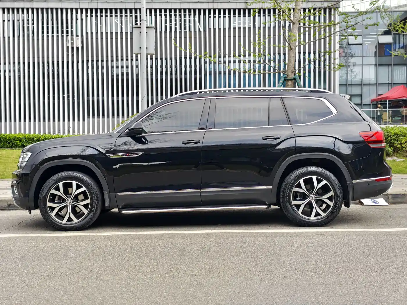 VOLKSWAGEN TOURANG