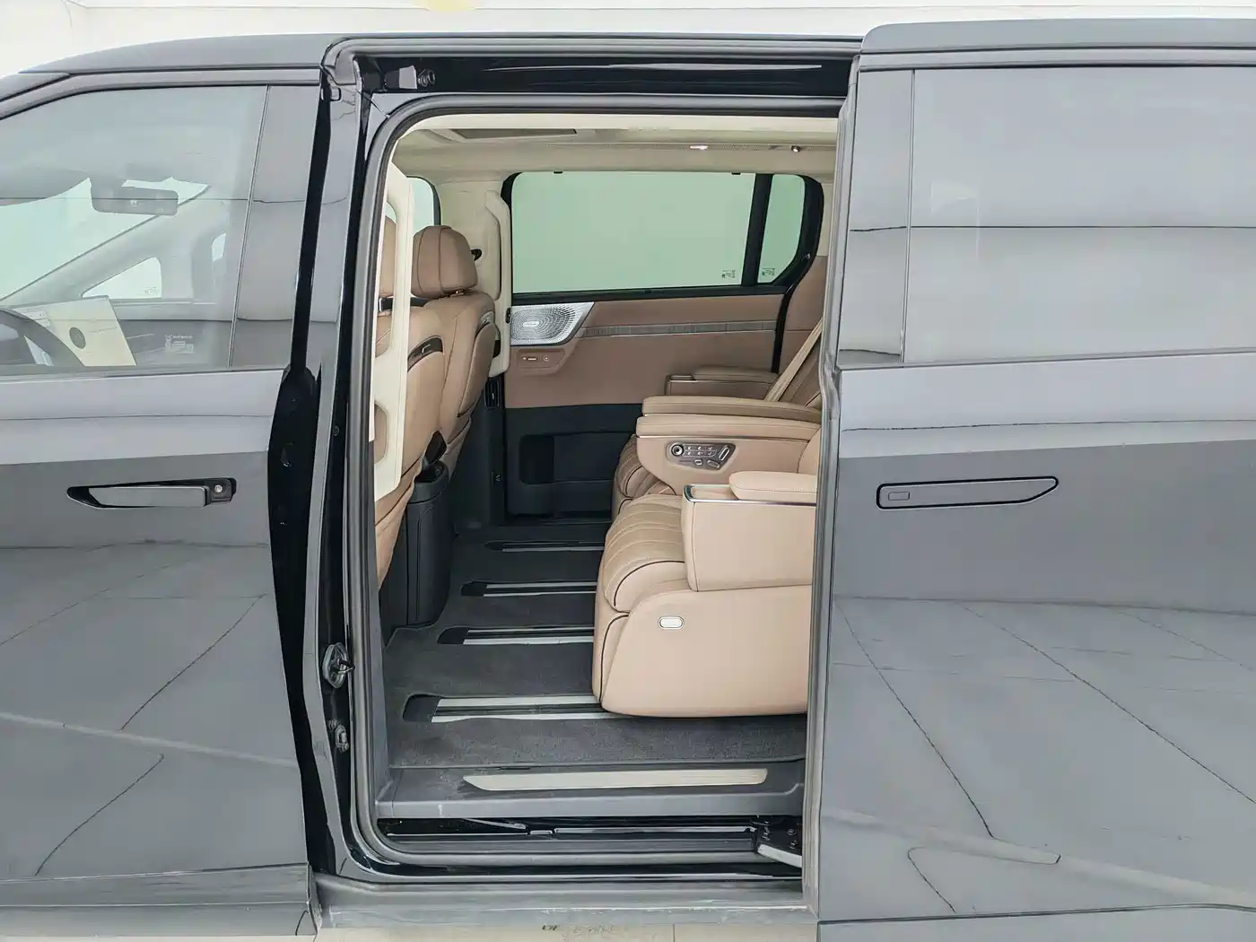 XPeng X9 2026 2025 Extended Range Edition