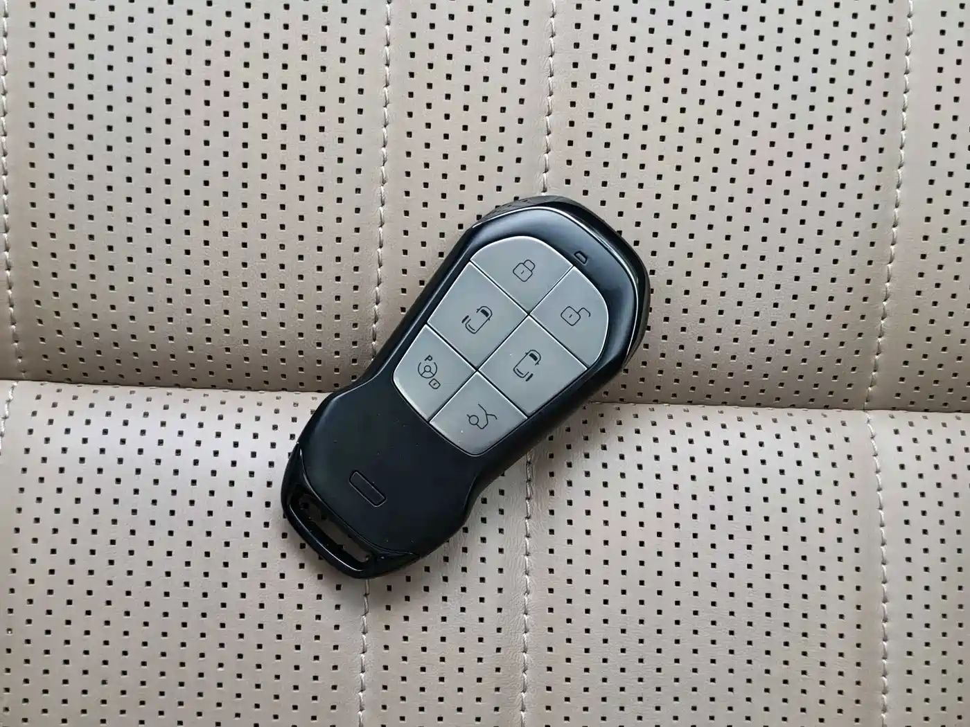 XPeng X9 2026 2025 Extended Range Edition