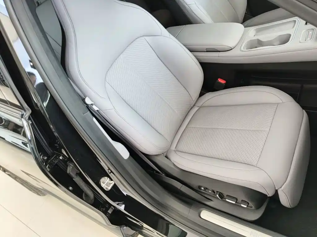 Фото 20 - NIO EC6