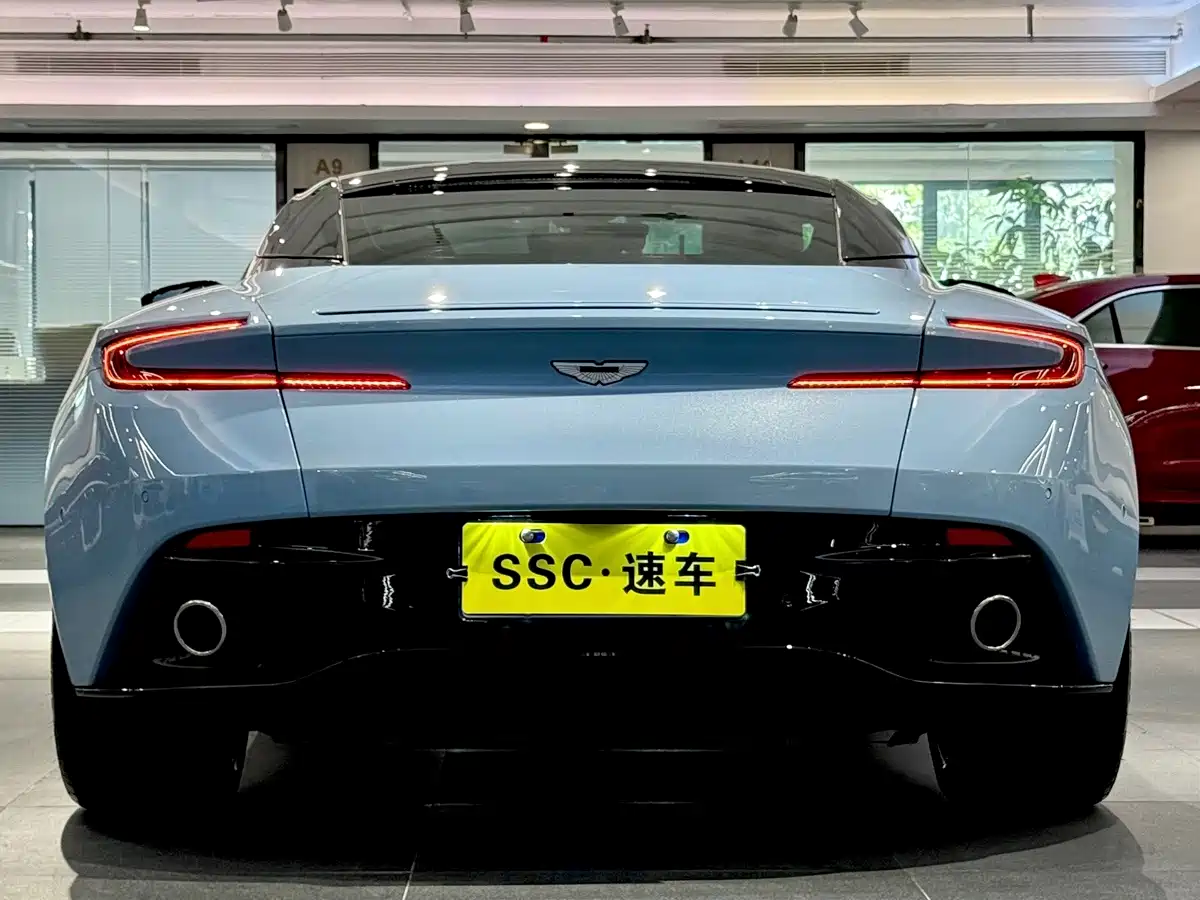 Aston Martin DB11 2017 2017 5.2T V12