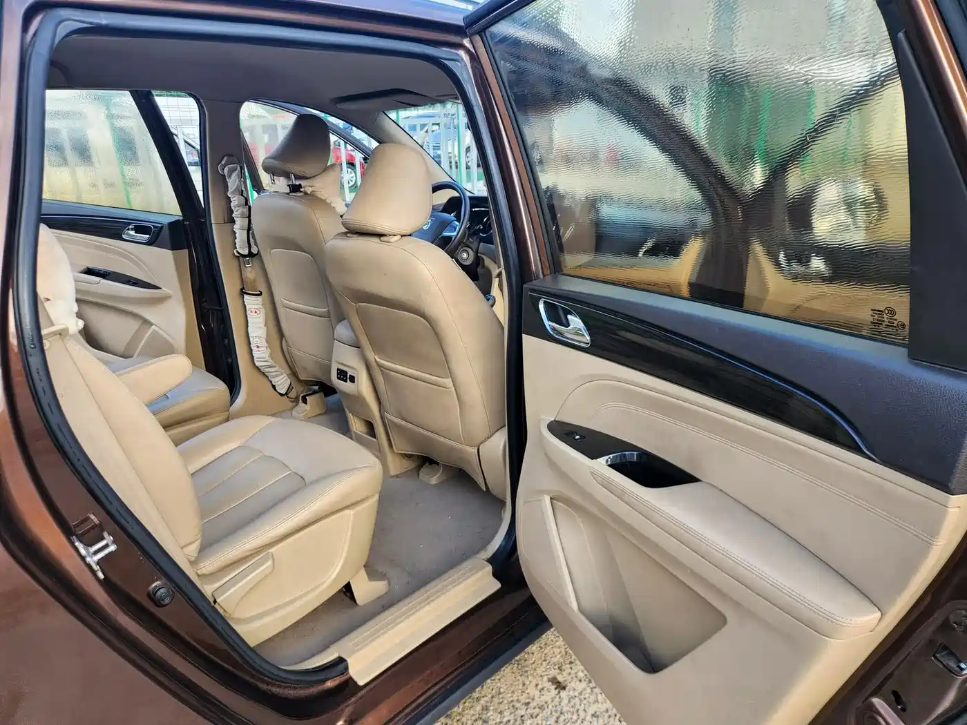 Baojun 730 2016 2016 1.5L Manual Comfort 7-seater China V